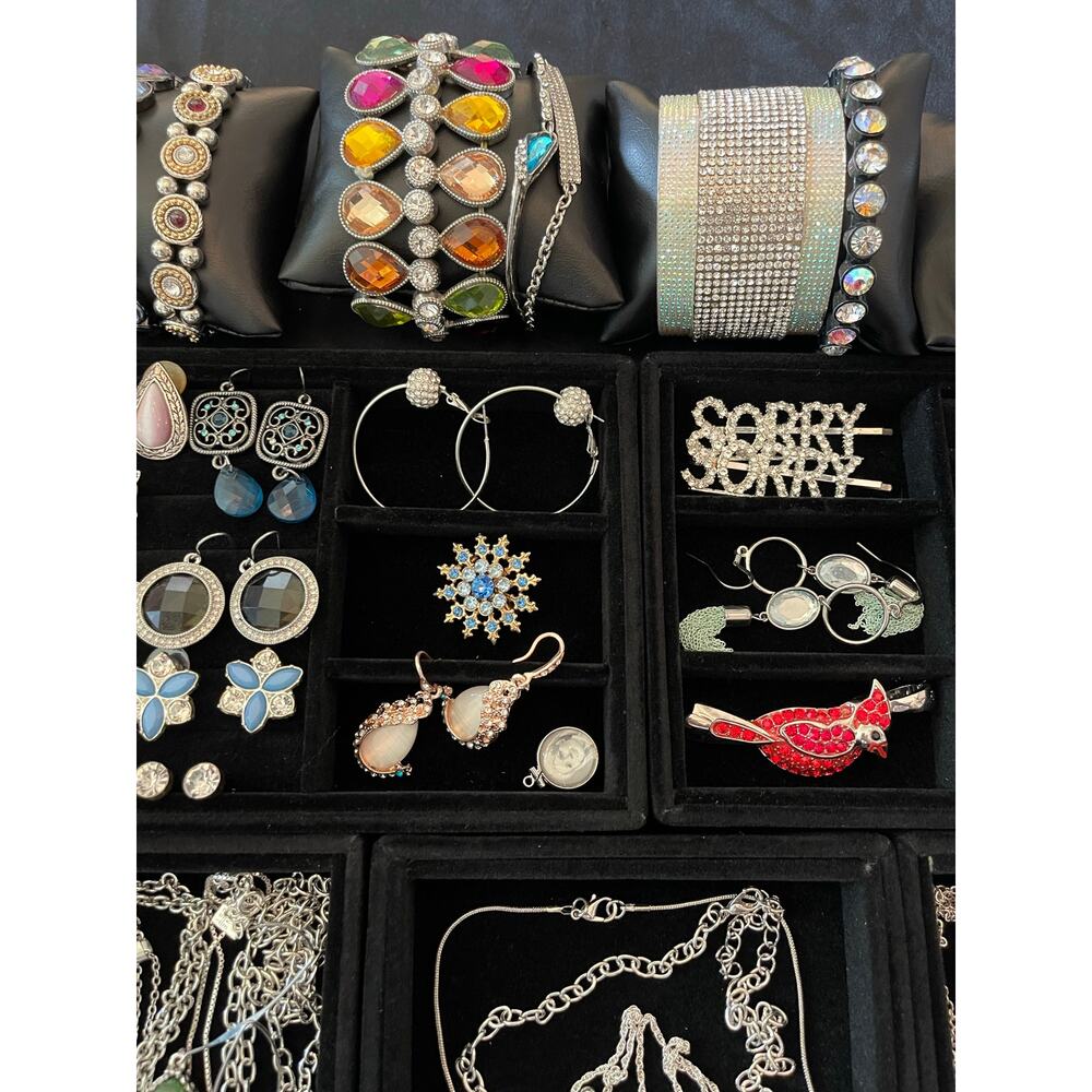Vintage Estate Large 1.52lb 49pc Rhinestone Earring Necklace Bracelet Bundle Lot - Picture 8 of 11